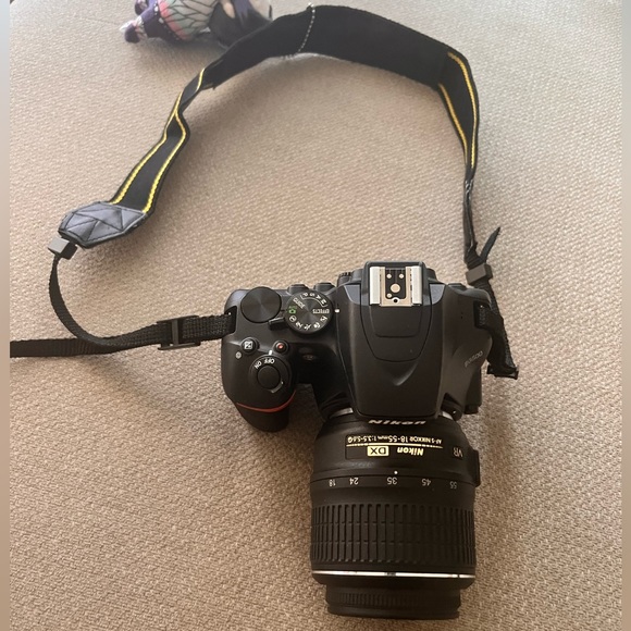 Nikon D3500 - Picture 6 of 9